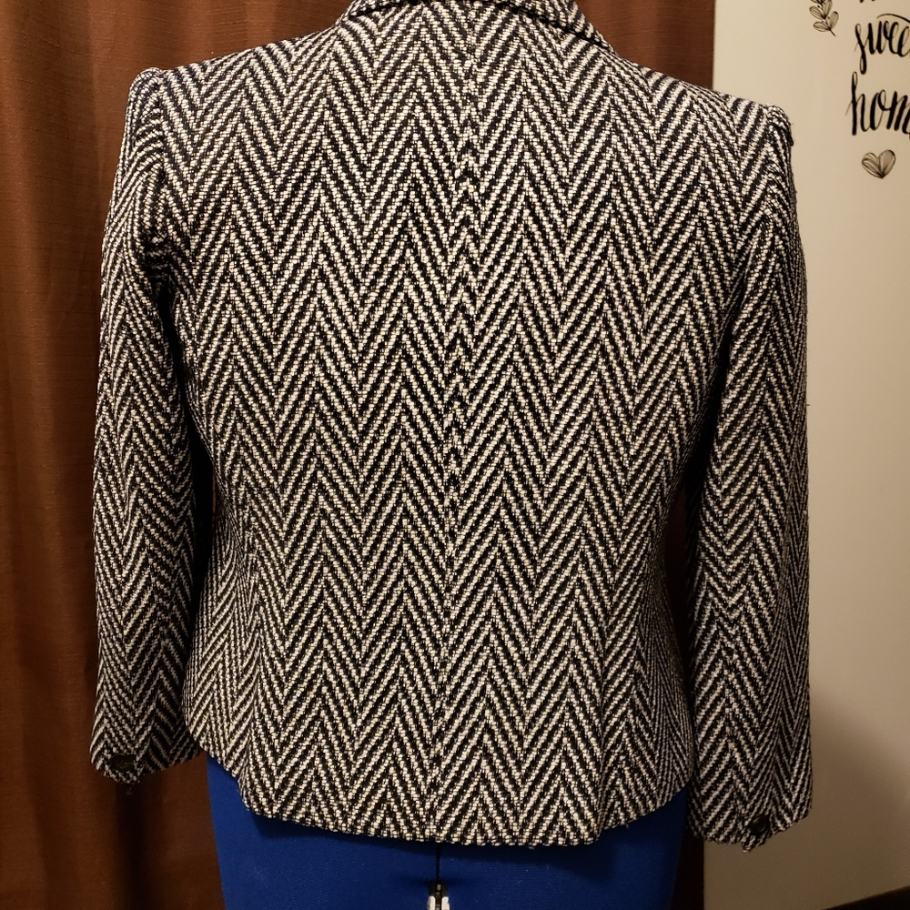 Women's blazer Size: - Picture 2 of 3